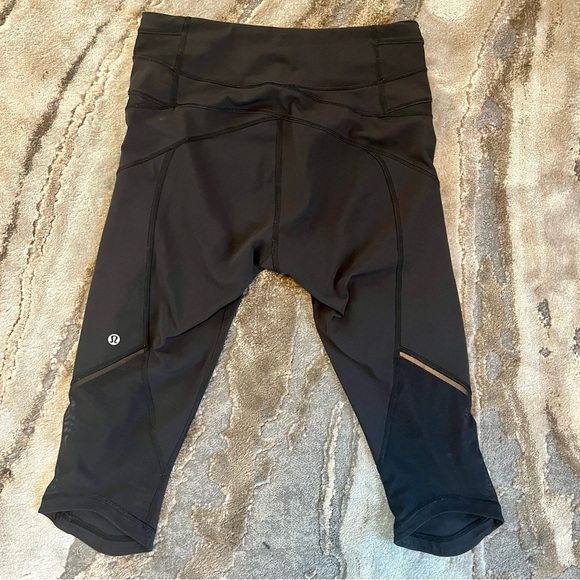 Lululemon Capri Leggings 4 - Picture 3 of 7
